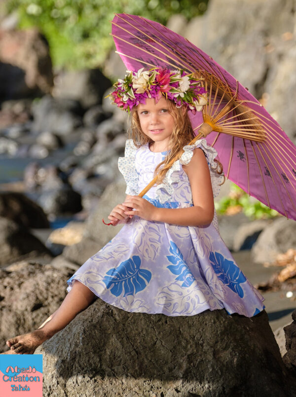 La vrai robe princesse bleue foncé de chez Abadi Création Tahiti